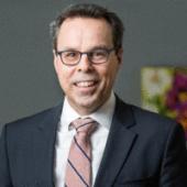 Headshot of Matthias Bolling