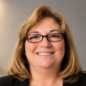 Headshot of Tracey Edwards, Duracell
