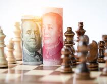 US and Chinese money on a chess board