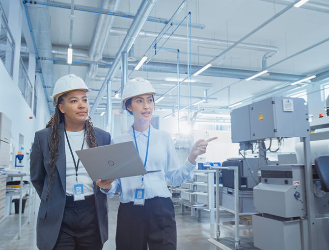 Women in R&D together